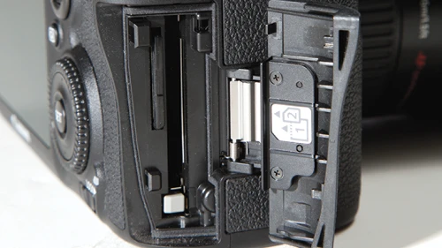 Nên chọn Canon 70D hay Canon 7D Mark II ?