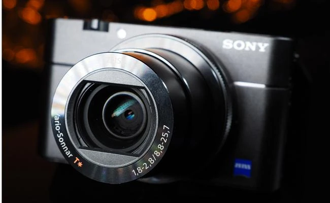 7 lí do để mua máy ảnh Sony RX100 mark V chụp tết