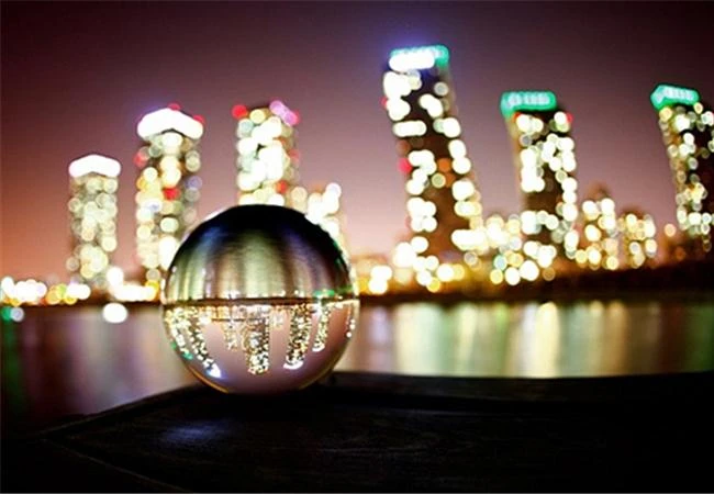 Bí quyết để chụp ảnh sáng tạo với quả cầu pha lê