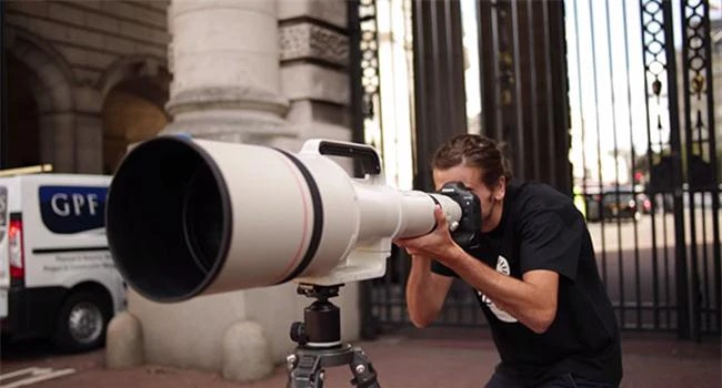 Cách tính tuổi các ống kính Canon