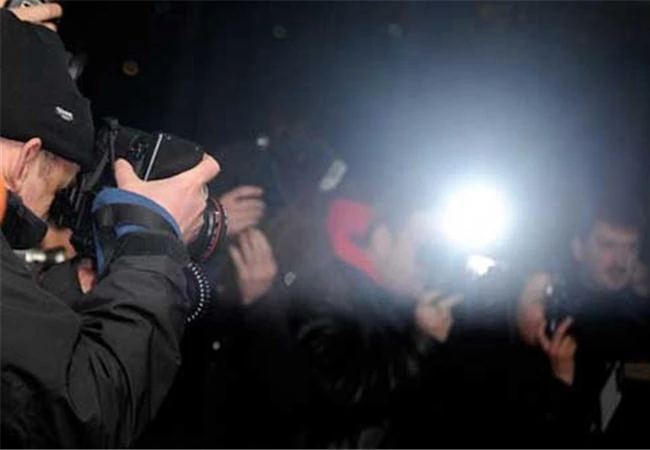 Hướng dẫn sử dụng đèn flash khi chụp sự kiện