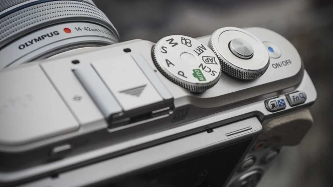 Máy ảnh OLYMPUS E-PL9–mới công bố hấp dẫn khó cưỡng với các vlogger 2018