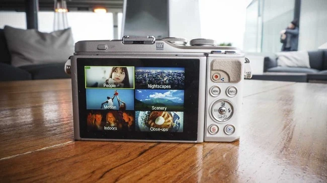 Máy ảnh OLYMPUS E-PL9–mới công bố hấp dẫn khó cưỡng với các vlogger 2018