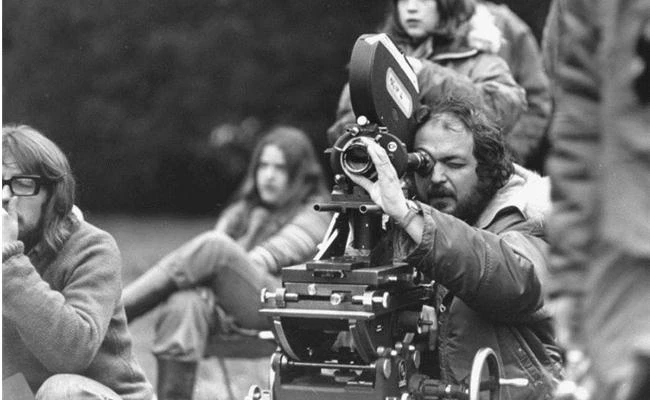 Ống kính nào có khẩu độ lớn nhất từ trước tới nay?