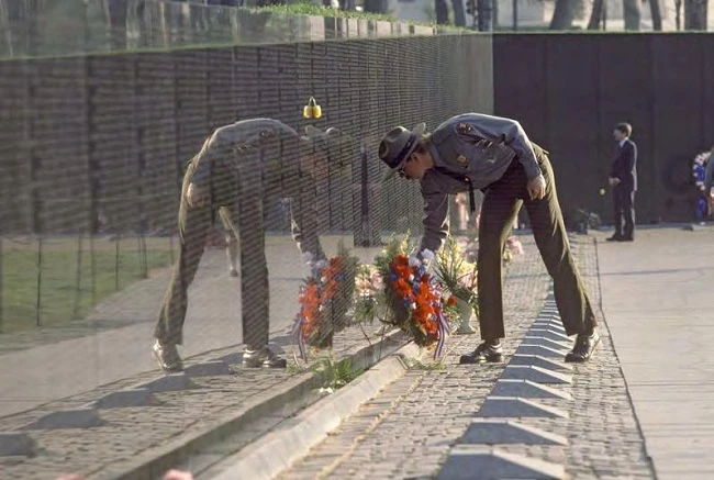 Sử Dụng Bề Mặt Phản Chiếu Trong Nhiếp Ảnh