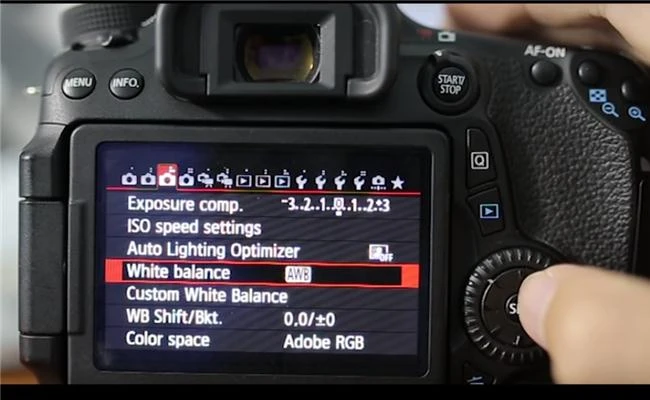 Thiết lập máy ảnh để trở thành một máy quay chuyên nghiệp