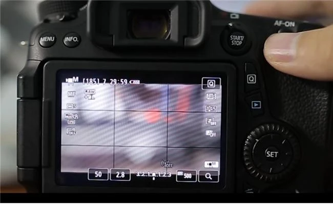 Thiết lập máy ảnh để trở thành một máy quay chuyên nghiệp