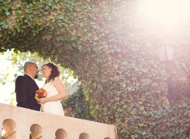 Thực hành sáng tạo với kiểu chụp “tạo khung hình trong khung hình”