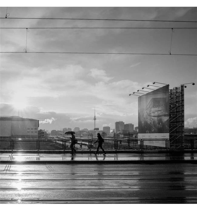 Kinh nghiệm chụp ảnh đường phố khi trời mưa