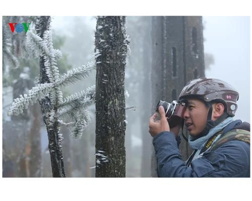 Bảo vệ máy ảnh khỏi băng tuyết