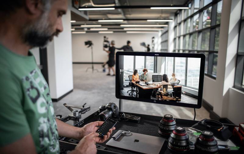 Đánh giá Atomos Neon 55, màn hình hỗ trợ quay chuyên nghiệp