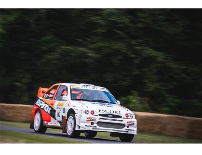 So sánh khả năng Nikon D750 và Fujifilm X-T2 chụp ảnh đua xe thể thao (Phần 1)