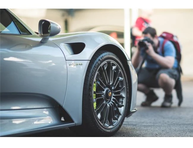 So sánh khả năng Nikon D750 và Fujifilm X-T2 chụp ảnh đua xe thể thao (Phần 2)