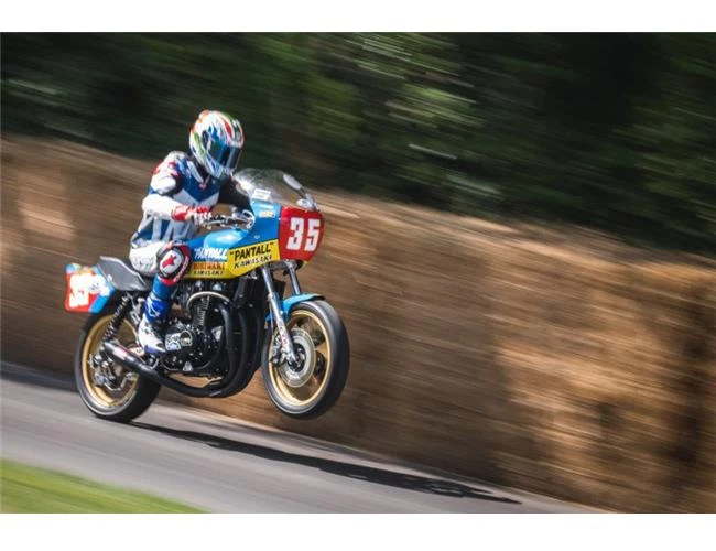 So sánh khả năng Nikon D750 và Fujifilm X-T2 chụp ảnh đua xe thể thao (Phần 1)