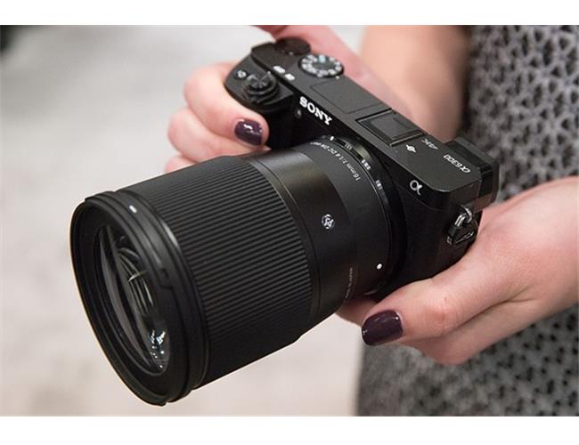 Ống kính Sigma 16mm F1.4 DC DN for Sony