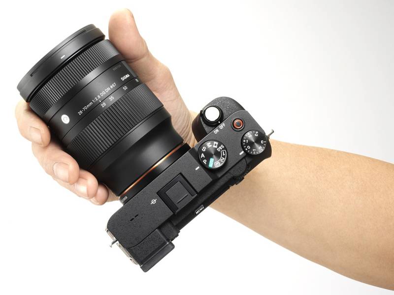 Ống Kính Sigma 28-70mm F2.8 DG DN (C) E-Mount