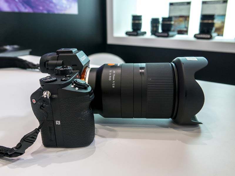 Ống kính Tamron 28-75mm F/2.8 Di II RXD cho Sony E