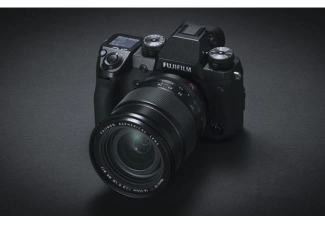 So sánh Fujifilm X-H1 và Sony A6500